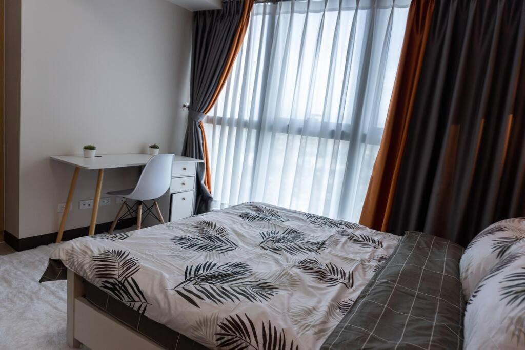 A2J Luxury 2Br Bgc Uptown Suite Near Uptown Mall 马尼拉 外观 照片